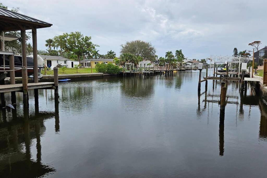 Blue Crab Dock On Gulf Canal Front Close 2 Beach Restaurants Bonita Springs Esterno foto