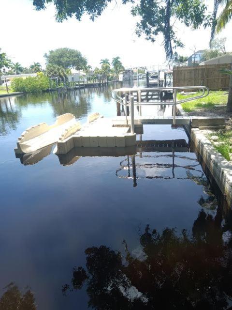 Blue Crab Dock On Gulf Canal Front Close 2 Beach Restaurants Bonita Springs Esterno foto